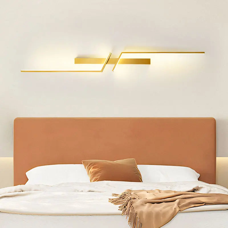 Elegant Sleek Wall Light